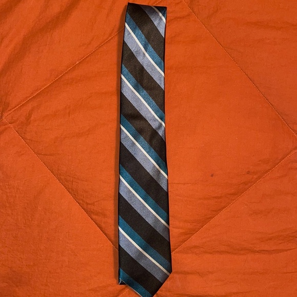 J Crew Silk tie - Picture 1 of 5